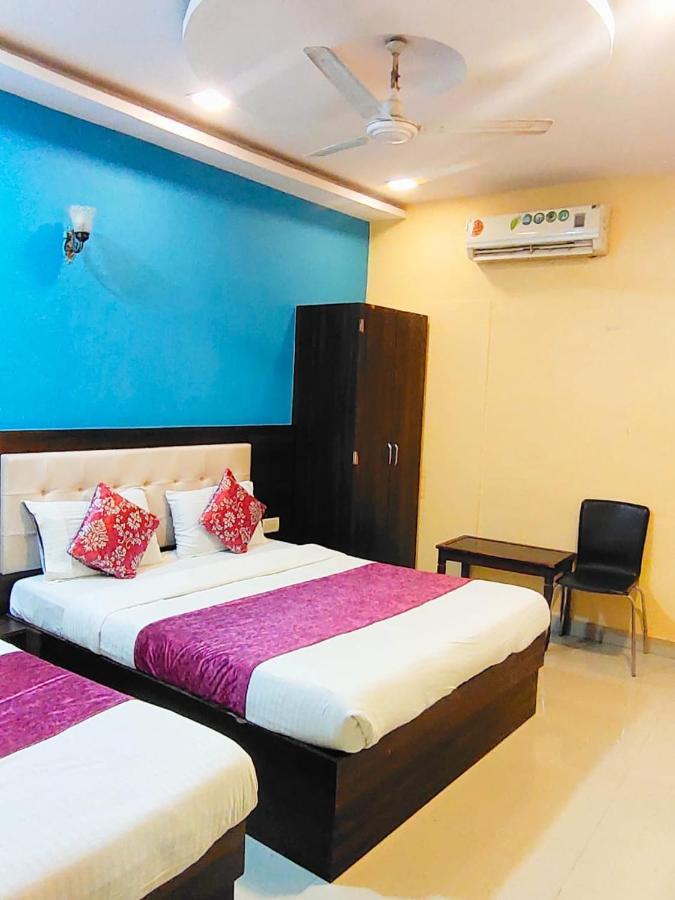 Hotel Golden Galaxy - Santacruz East Мумбаї Екстер'єр фото