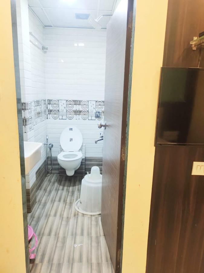 Hotel Golden Galaxy - Santacruz East Мумбаї Екстер'єр фото
